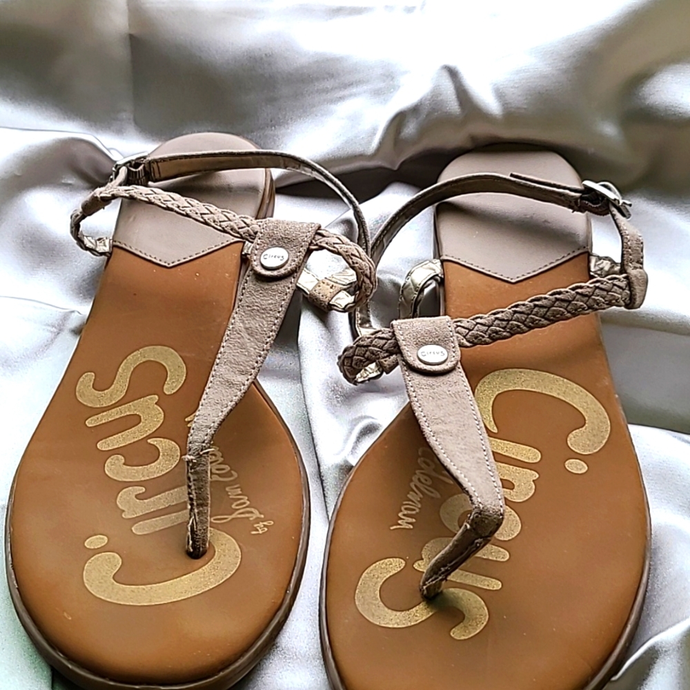 Circus by Sam Edelman Cayden Sandels Taupe Suede W9.5